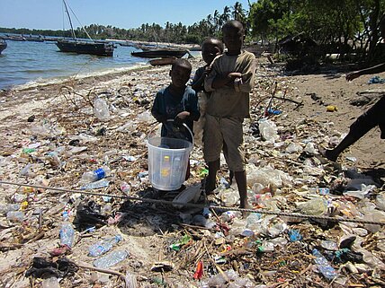 Dumping_of_waste_at_Kipumbwi_beach
